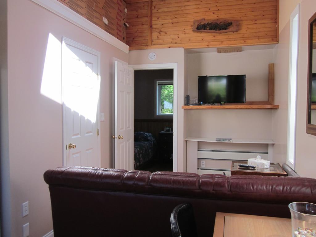 Oceanside Resort Powell River Chambre photo